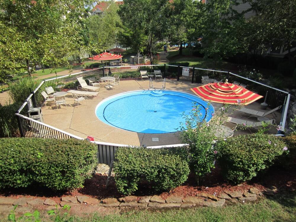 Brook Poolside Walk In Meadow Brook - photo 35