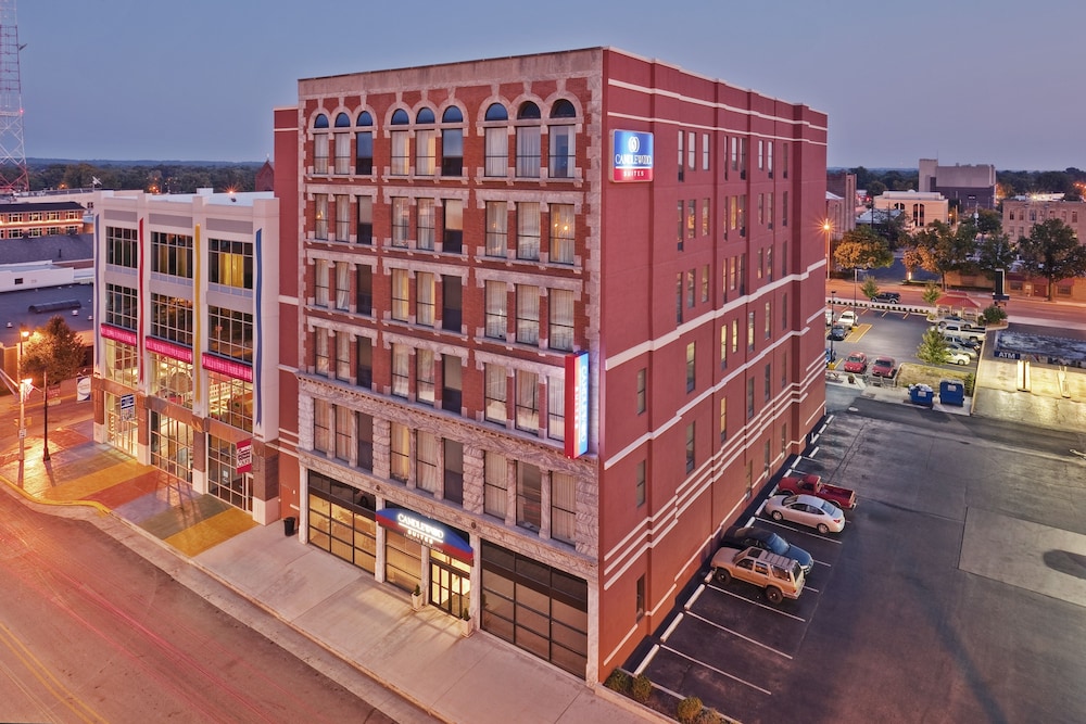 Candlewood Suites Terre Haute by IHG - photo 60