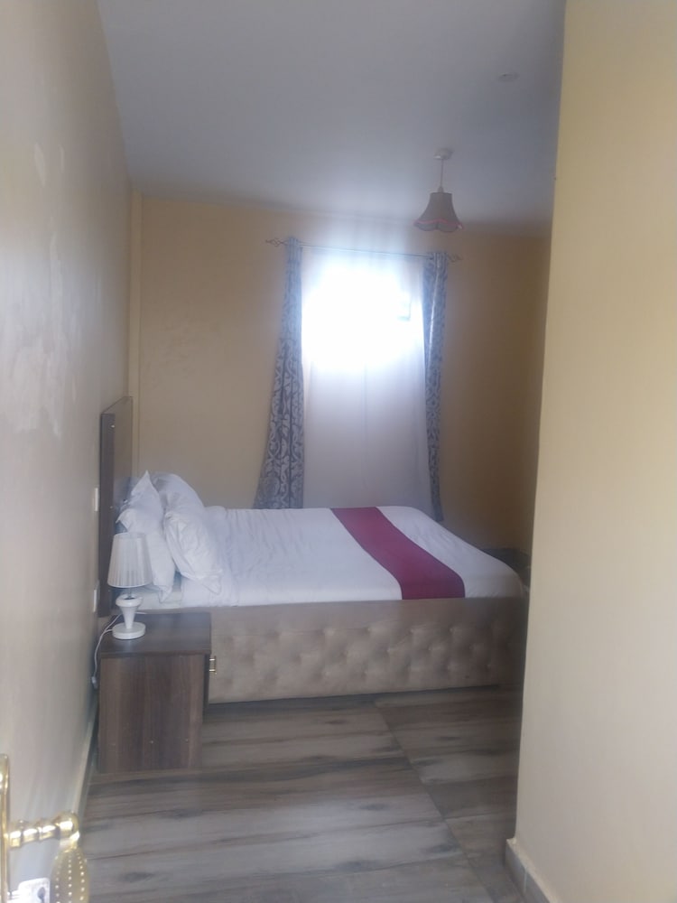 Raf’ Rafreel Hotel — Ngong — photo 4