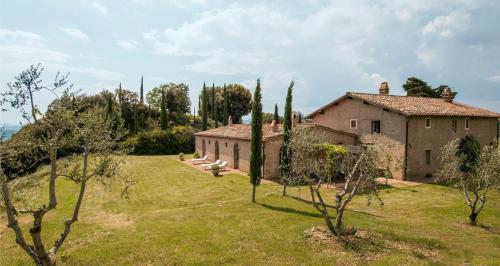 Lavacchio 10 by Salogi Villas — 4-Star Luxury Hotel in Montalcino, Italy
