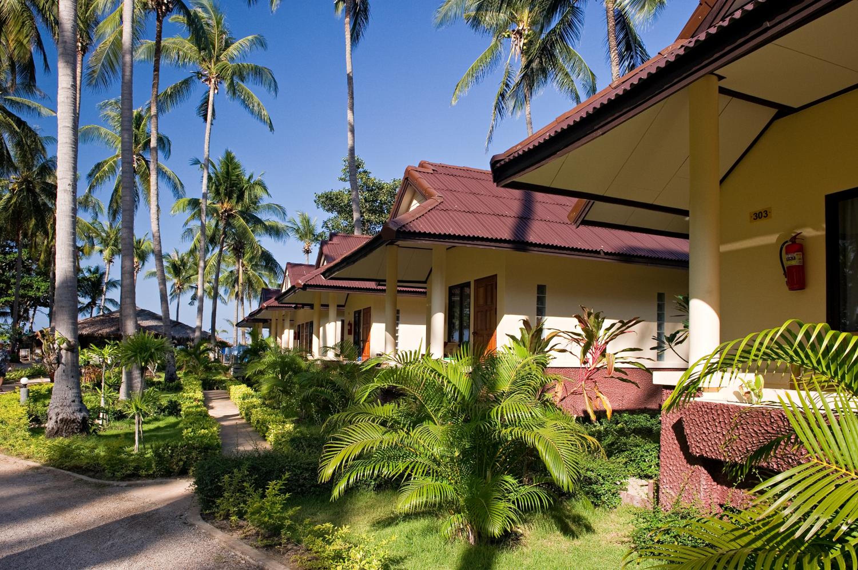 Moonwalk Lanta Resort in Ko Lanta, Thailand