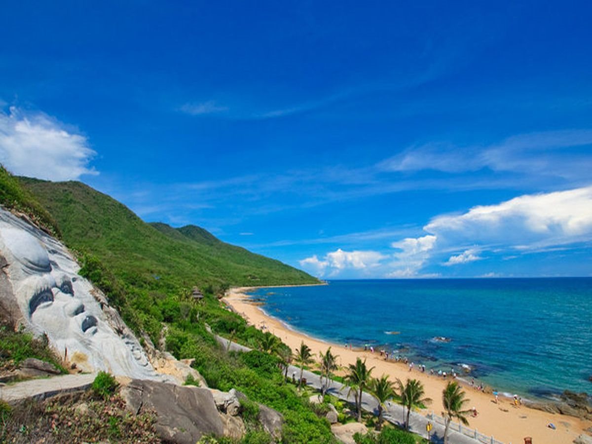 Moon Bay & Resort Sanya — 4-Star Luxury Hotel in Sanya, People's Republic of China