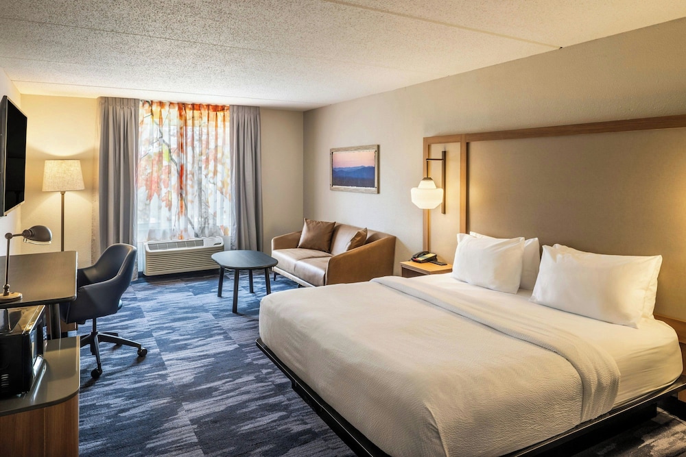 Fairfield Inn & Suites by Marriott Butler - photo 9