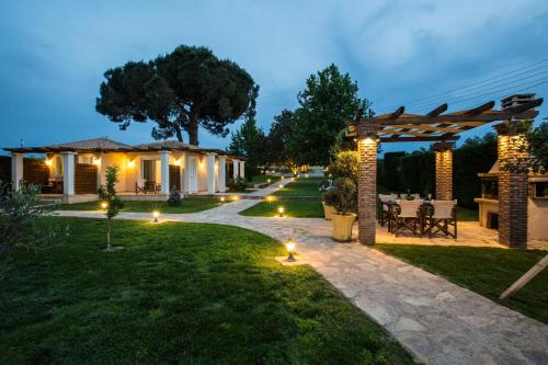 Fragos Garden Studios — 4-Star Luxury Hotel in Kyllini, Greece