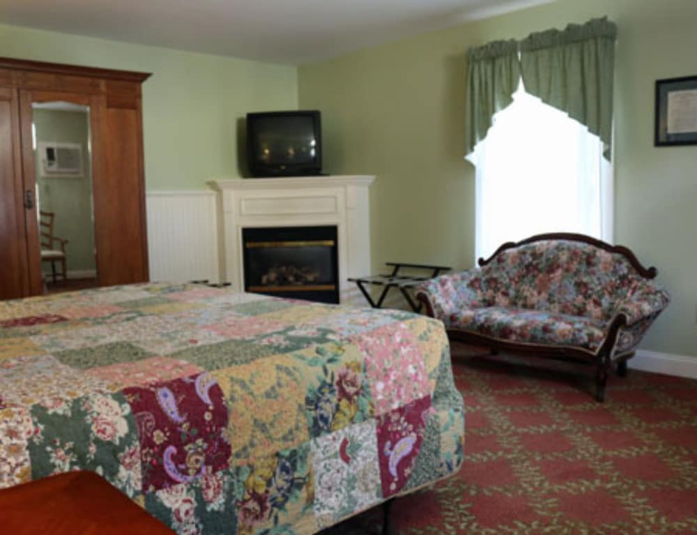 Kearsarge Inn - photo 23