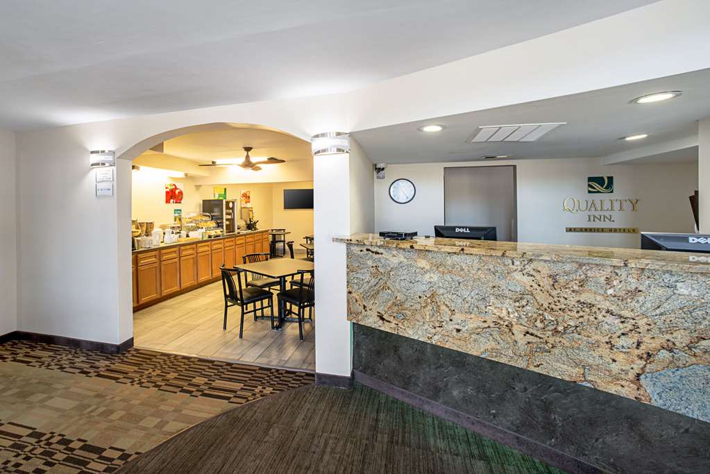Quality Inn Near Six Flags St. Louis - photo 8