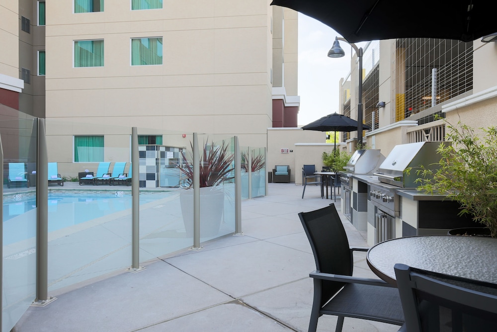 Residence Inn by Marriott San Jose Airport - photo 27