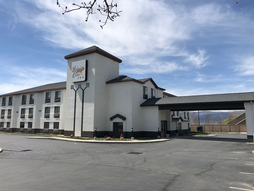 Willow Creek Inn - photo 28