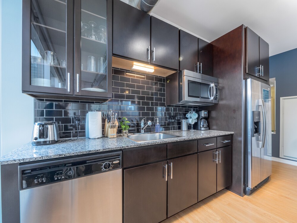 Furnished Suites in the Heart of River North - photo 20