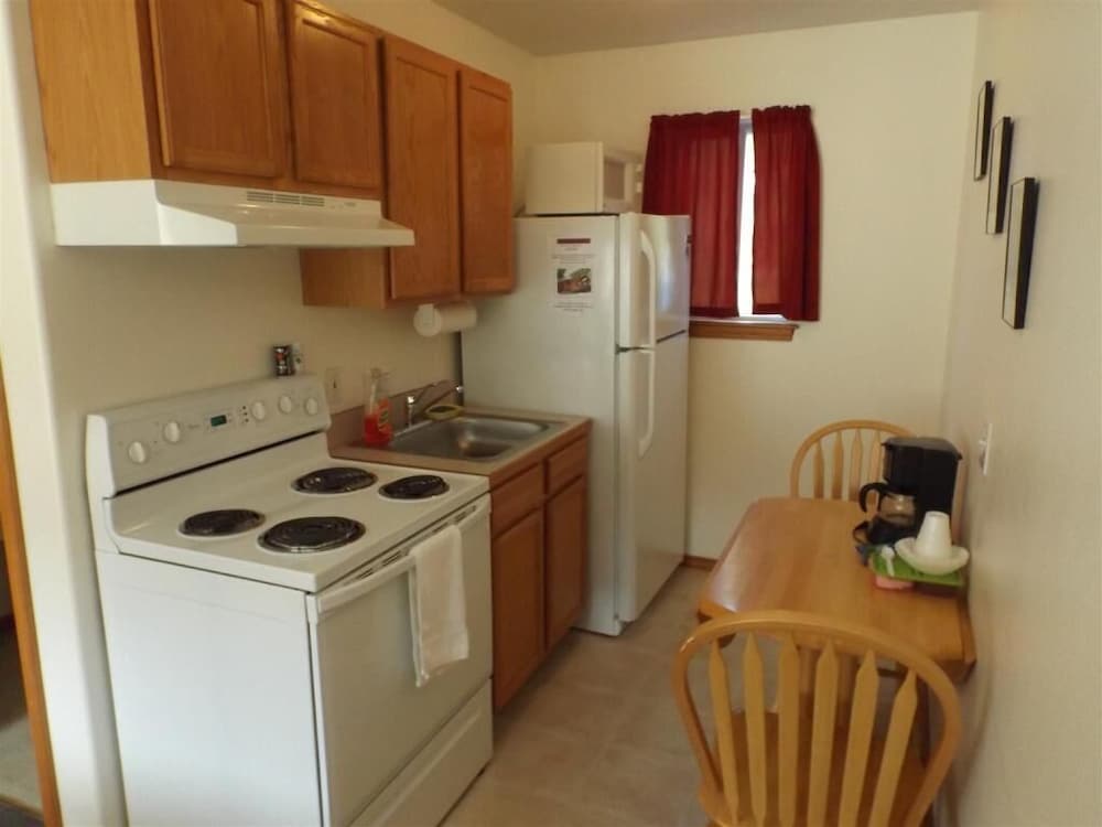 Clark Fork Lodge - photo 13