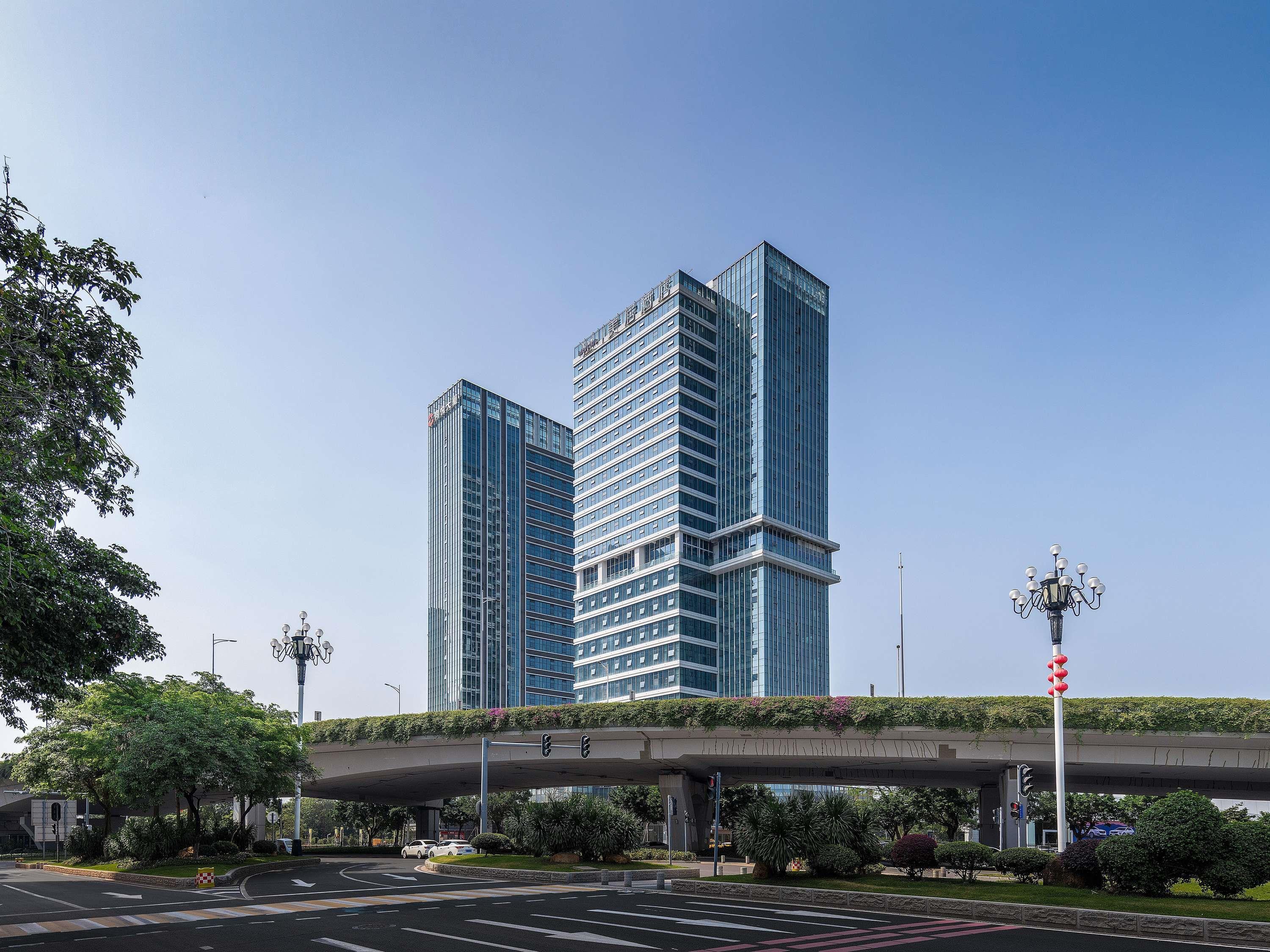 Mercure Guangzhou Financial City — 4-Star Luxury Hotel in Guangzhou, People's Republic of China