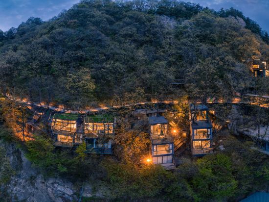 1866 Coudview Constellation Hotel in Luanchuan Chengguanzhen, People's Republic of China