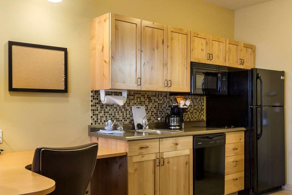 MainStay Suites Williston - photo 11