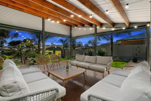 Christies Garden A Beachside Entertainer's Gem — 4-Star Luxury Hotel in Adelaide, Australia