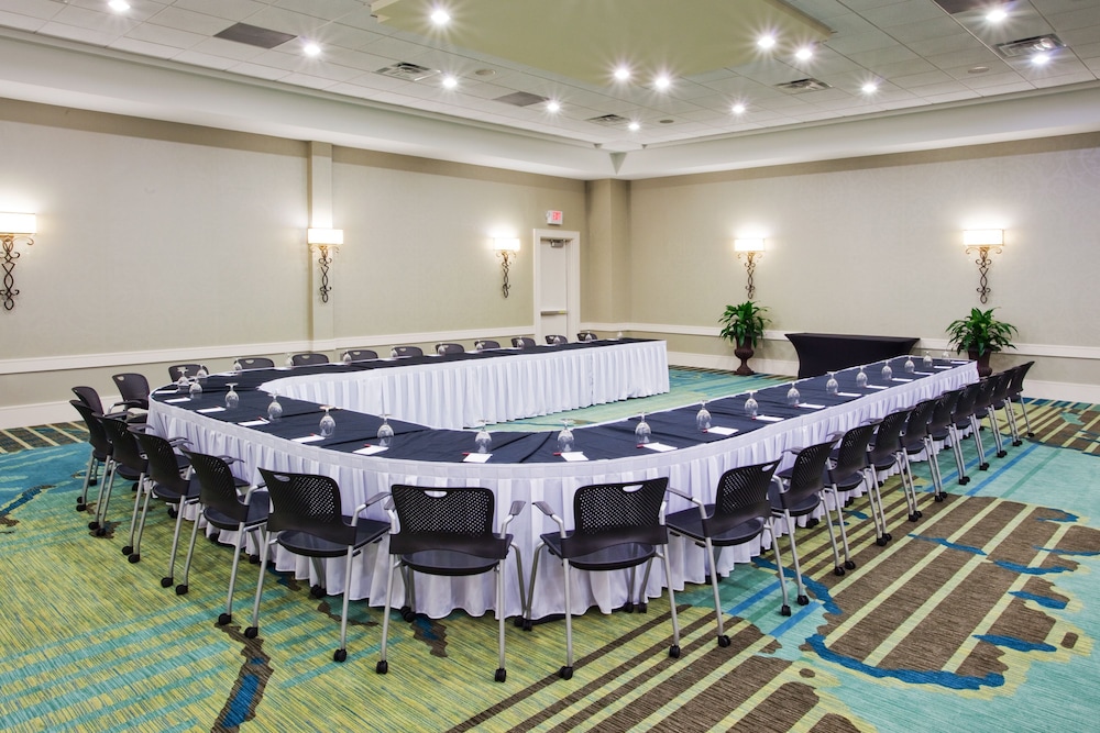 Crowne Plaza Charleston Airport Conv Ctr by IHG - photo 63