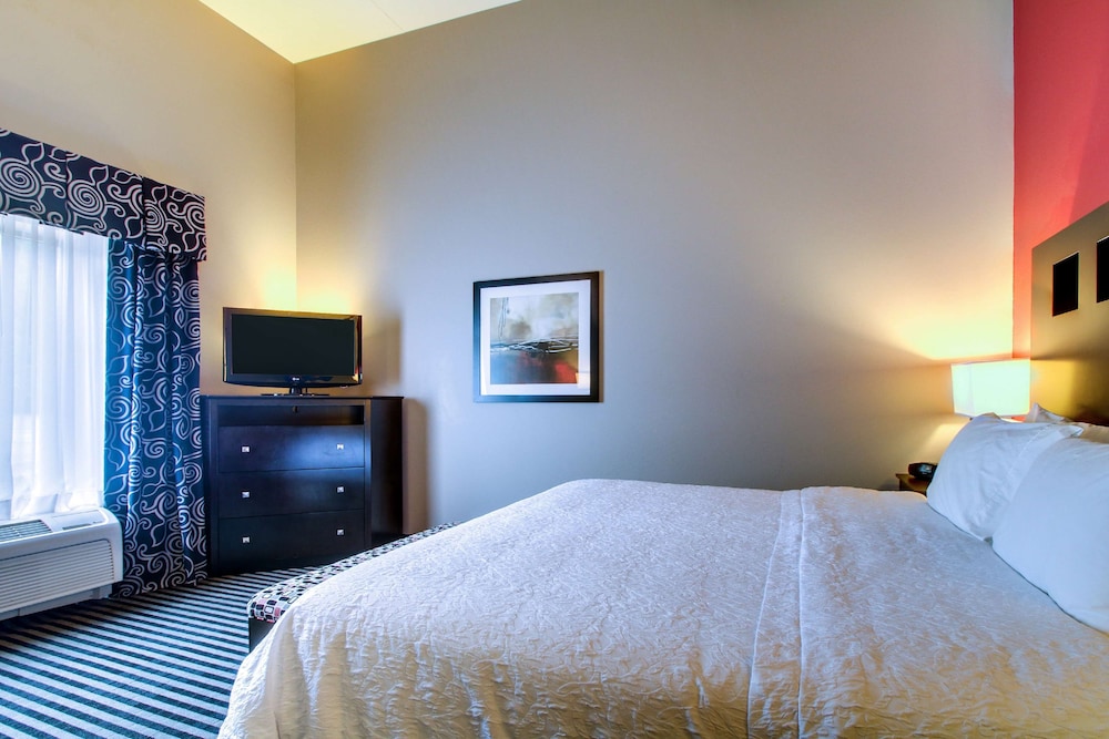 Hampton Inn Birmingham Leeds - photo 20