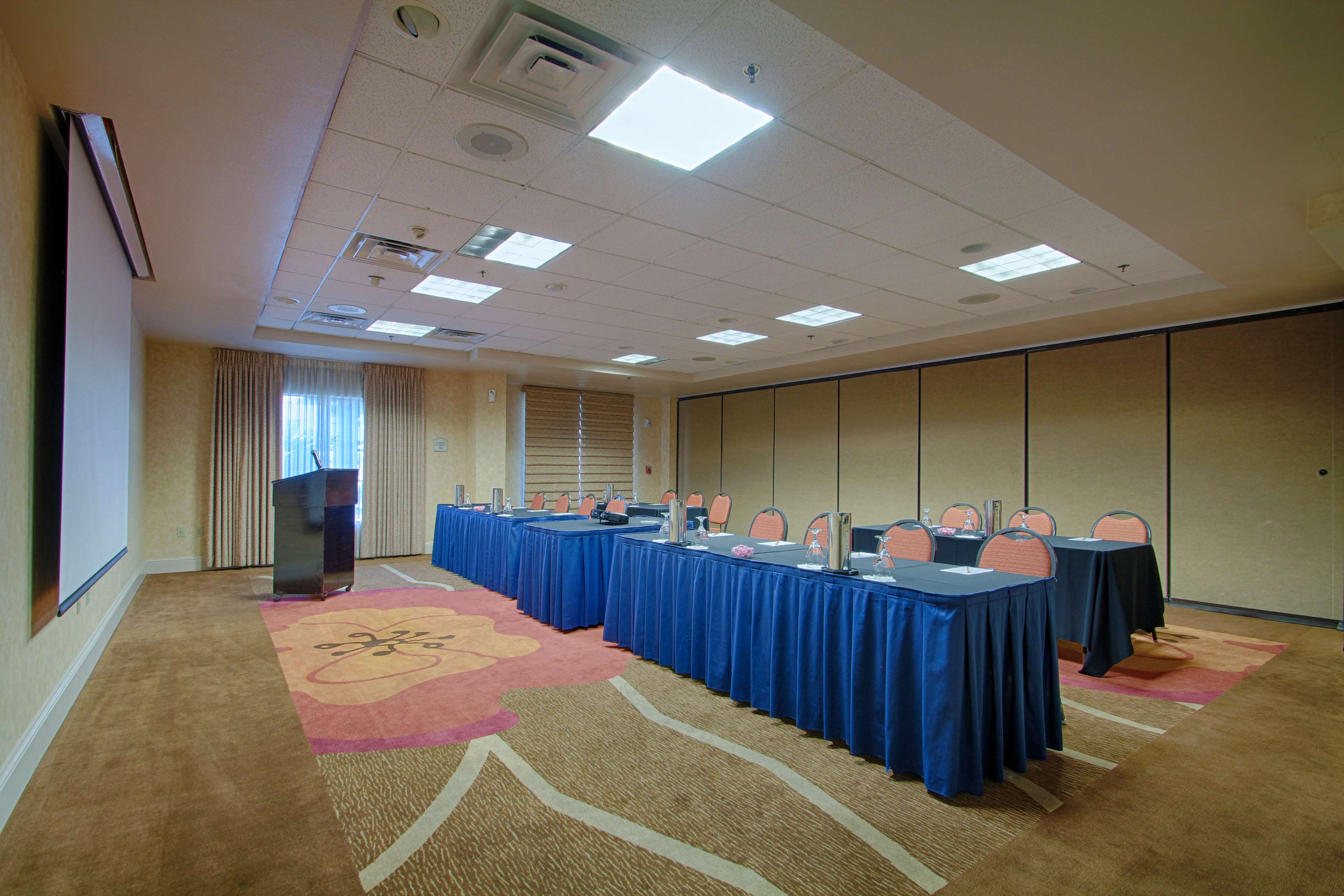 Hilton Garden Inn Las Vegas Strip South - photo 29