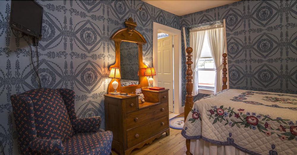 Hancock Inn - photo 37