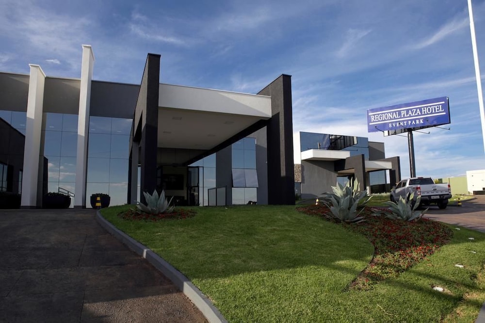 Regional Plaza Hotel Event Park — hotel in Jales