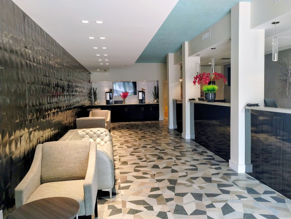 Red Carpet Inn Airport and Cruise Port Hotel Fort Lauderdale - photo 2