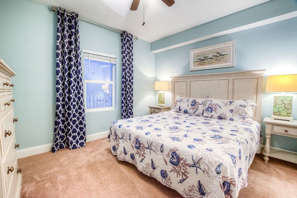 Laketown Wharf Resort by Aneliya's Rentals - photo 94