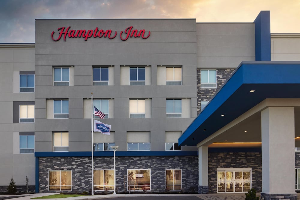 Hampton Inn By Hilton Redmond Bend Airport — Redmond