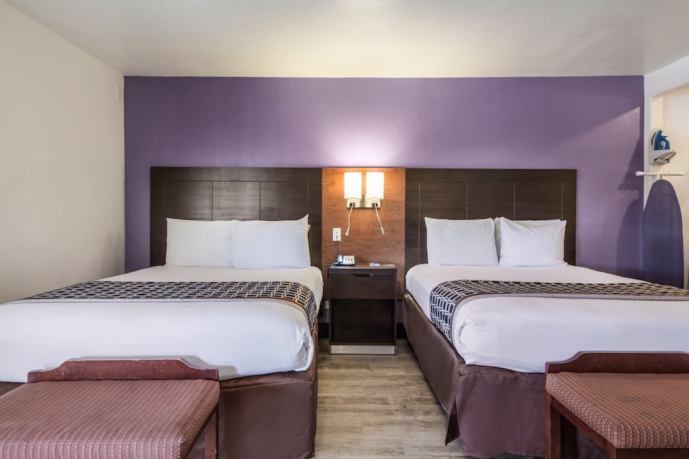 Rodeway Inn near Downtown Monterey - photo 12