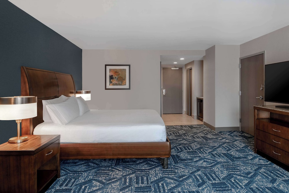 Hilton Garden Inn Burlington Downtown - photo 18