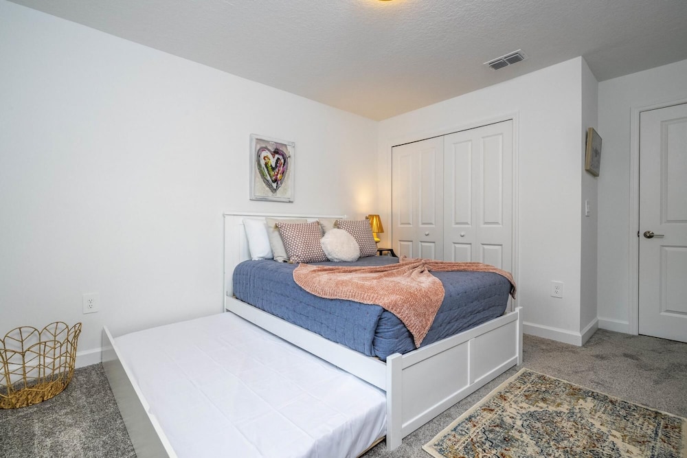 Gorgeous 4 Bd w Pool Storey Lake Resort 2485 - photo 54