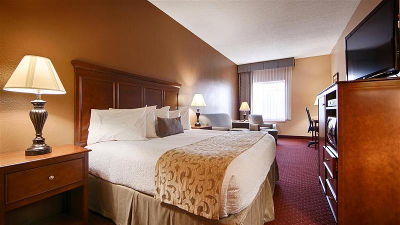 Golden Lion Hotel - photo 19