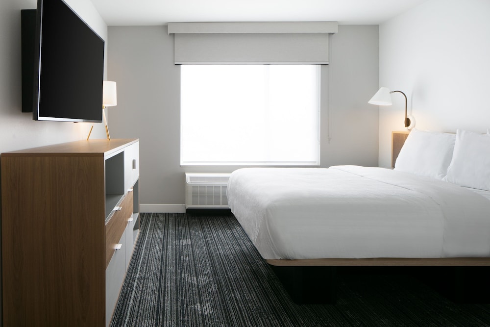 TownePlace Suites by Marriott Oconomowoc - photo 12