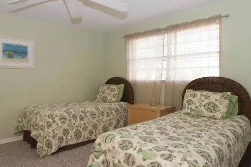 Blue Dolphin Inn by Island Vacation Properties - photo 28