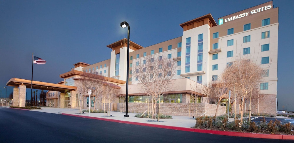 Embassy Suites Palmdale - photo 50