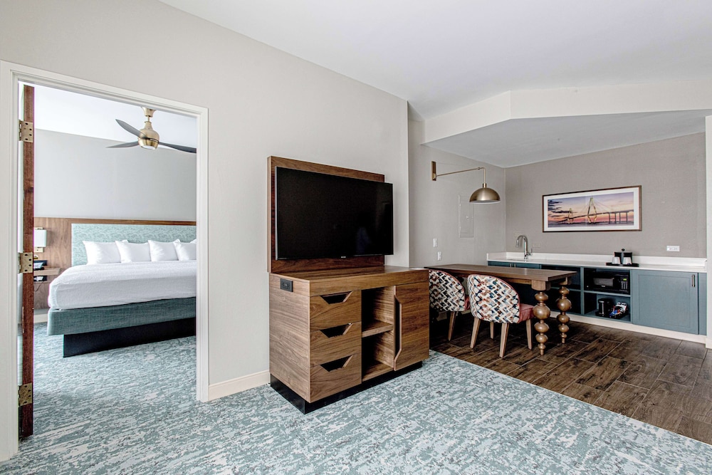 Hampton Inn & Suites Charleston West Ashley - photo 14