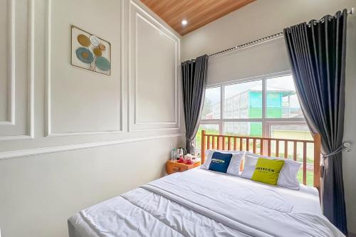 Urbanview Hotel Dieng Chill House Syariah in Wonosobo, Indonesia