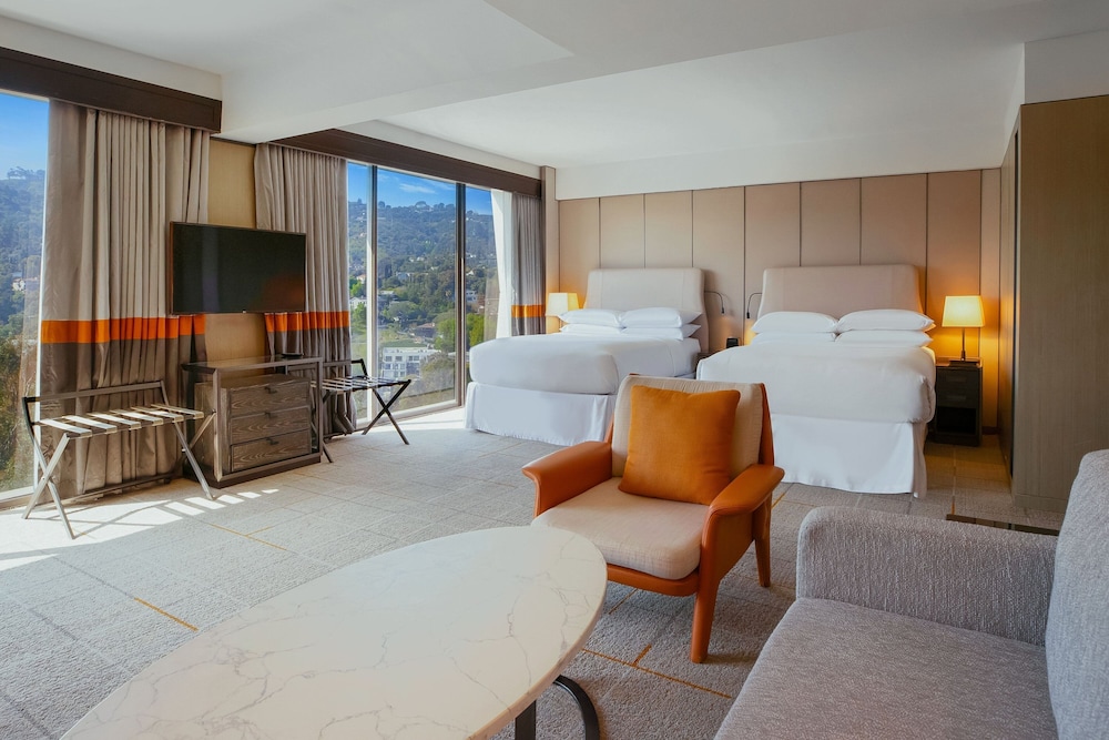 Sheraton Universal Hotel - photo 51