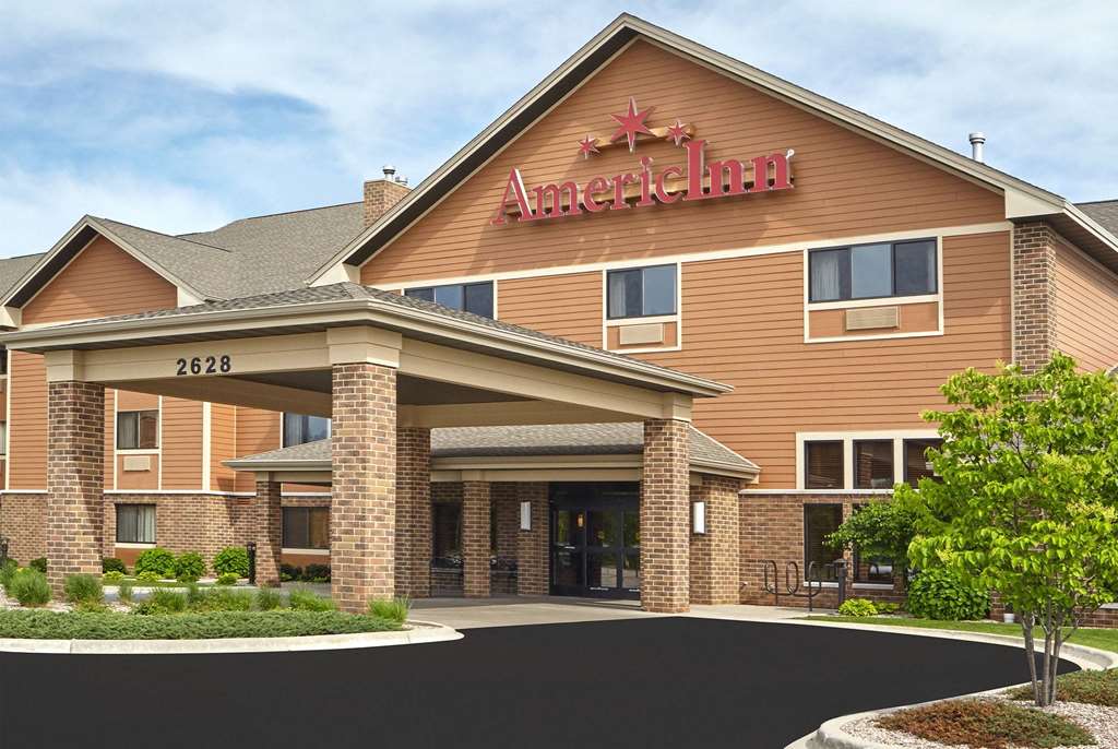 AmericInn by Wyndham Green Bay East - photo 2