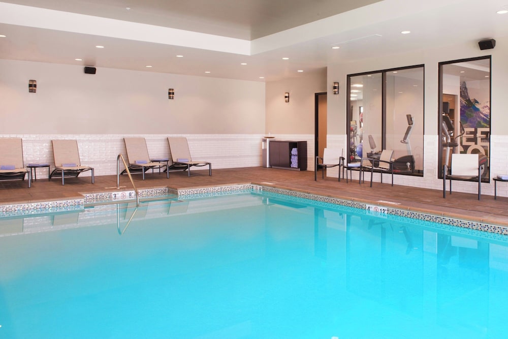 SpringHill Suites by Marriott Bend - photo 25