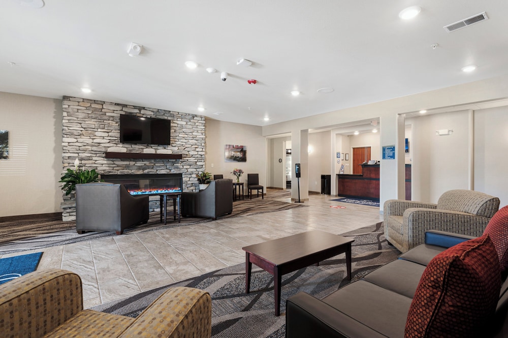 Cobblestone Hotel & Suites Urbana - photo 6