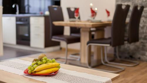Vila Tena — 4-Star Luxury Hotel in Brestovac, Croatia