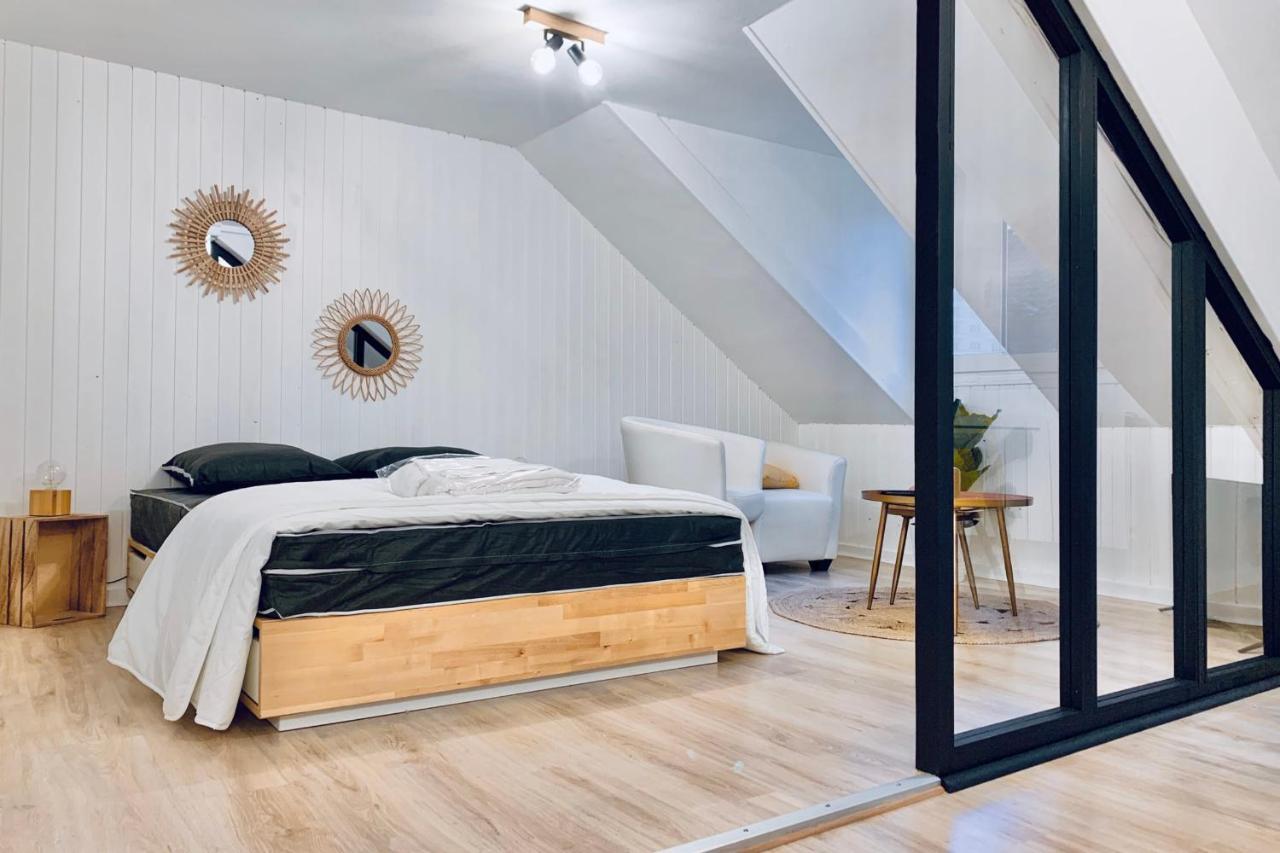 #Cm Studio Hypercentre in Grenoble, France