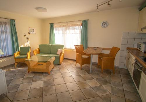 Inselhotel Kapitaen Tadsen - carbon neutral hotel in Westerland