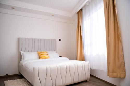 Cozy One Bedroom Apartment with Fantastic Skyline View in Kileleshwa Nairobi