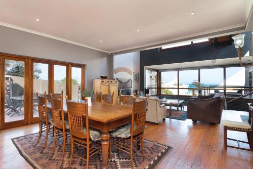 Cape Coastal Villa Blouberg Village