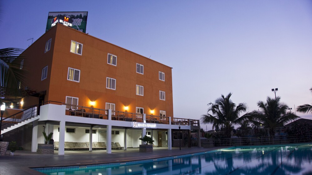 M Suites Hotel — Accra — photo 3
