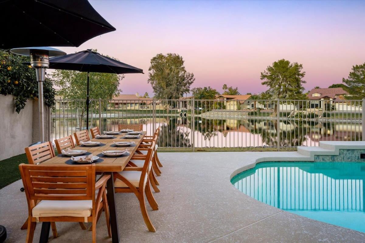 Lakeside Views The Clubhouse at Arrowhead Pool in Glendale, United States