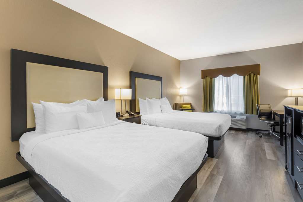 Best Western Plus Des Moines West Inn & Suites - photo 19