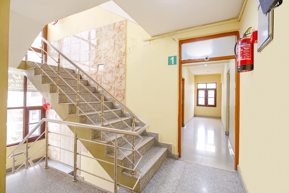 Fabhotel Grand Comforts in Srinagar, India