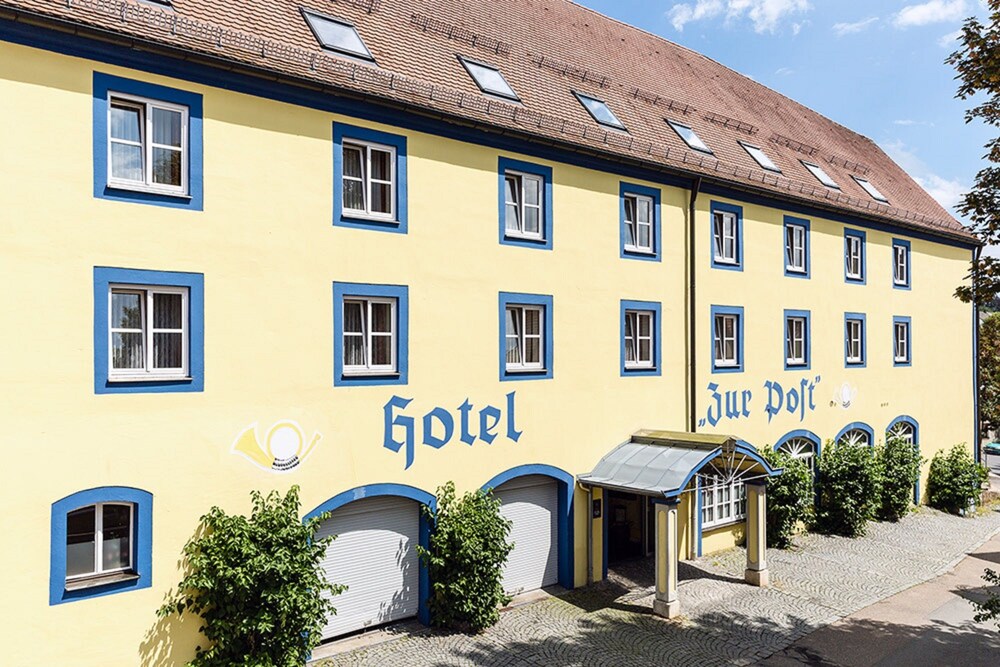 Hotel Gasthof Zur Post — hotel in Velburg