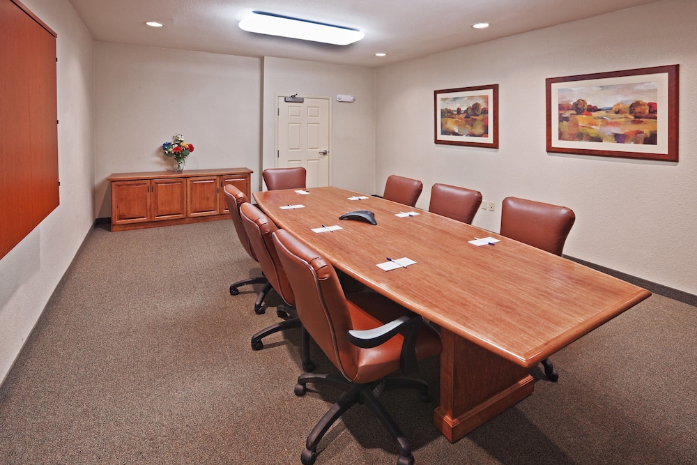 Candlewood Suites Owasso by IHG - photo 22